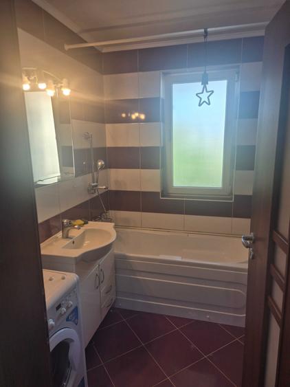 Apartament cu 2 camere decomandat în Berceni