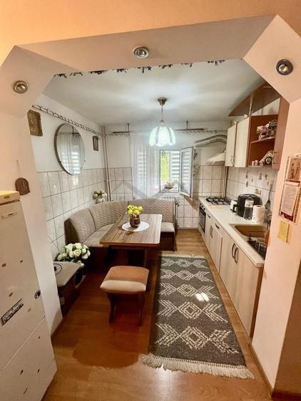 Apartament cu 2 camere decomandat în Nicolina