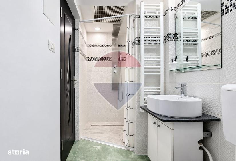 Casă cu 3 camere cu Teren 1251 Mp în Săucești