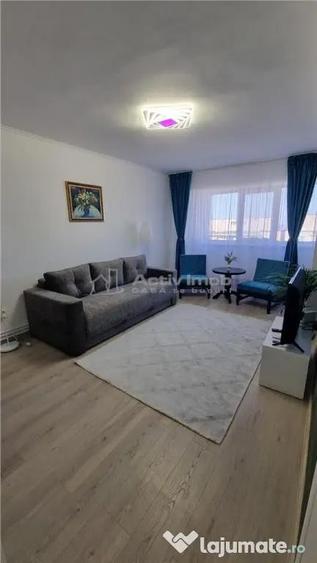 Garsonieră decomandată în Micro 20