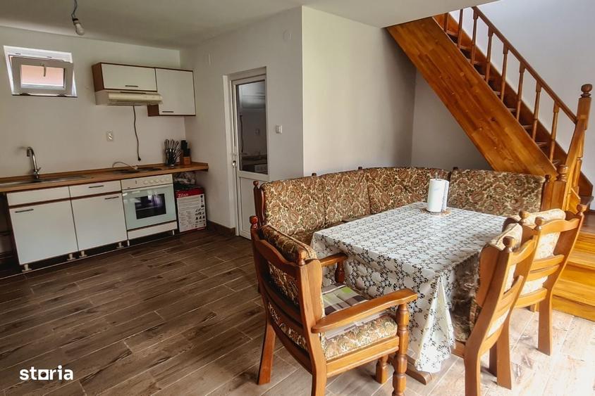 Casă cu 4 camere cu Teren 3596 Mp în Pișchia
