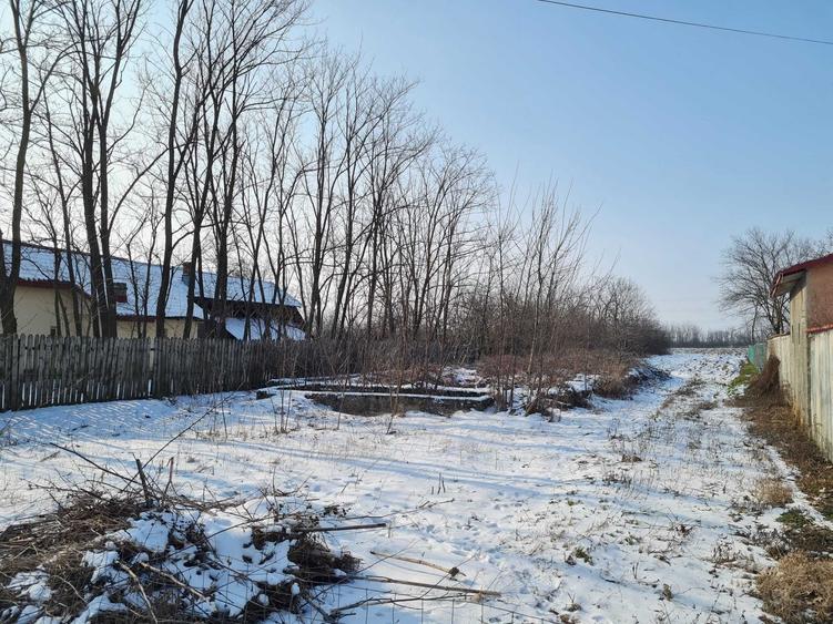 Teren de 4214 mp, în Mărunțișu