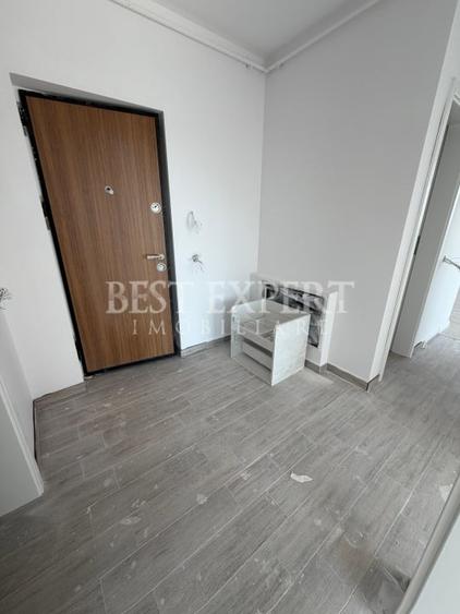 Apartament cu 3 camere semidecomandat în Theodor Pallady