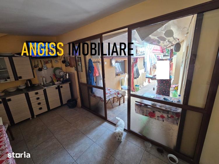 URGENT-Casa in Tulcea IDEALA pentru 2 familii - 6