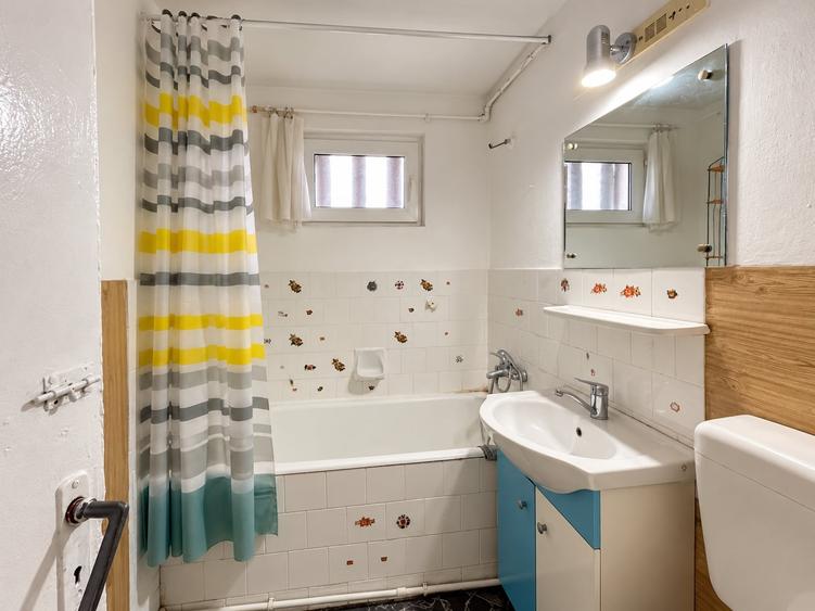 Apartament cu 2 camere decomandat, mobilat în Tomis Nord