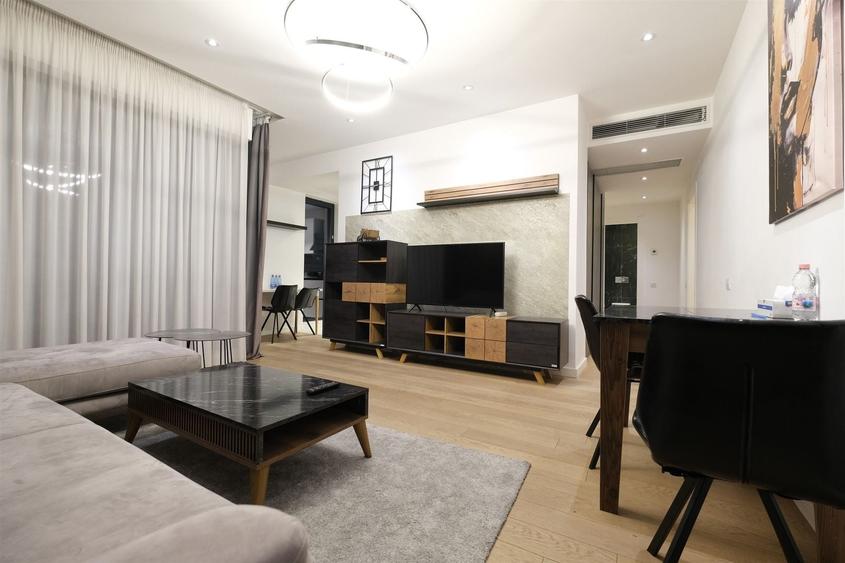 Apartament cu 3 camere decomandat, mobilat în Herăstrău