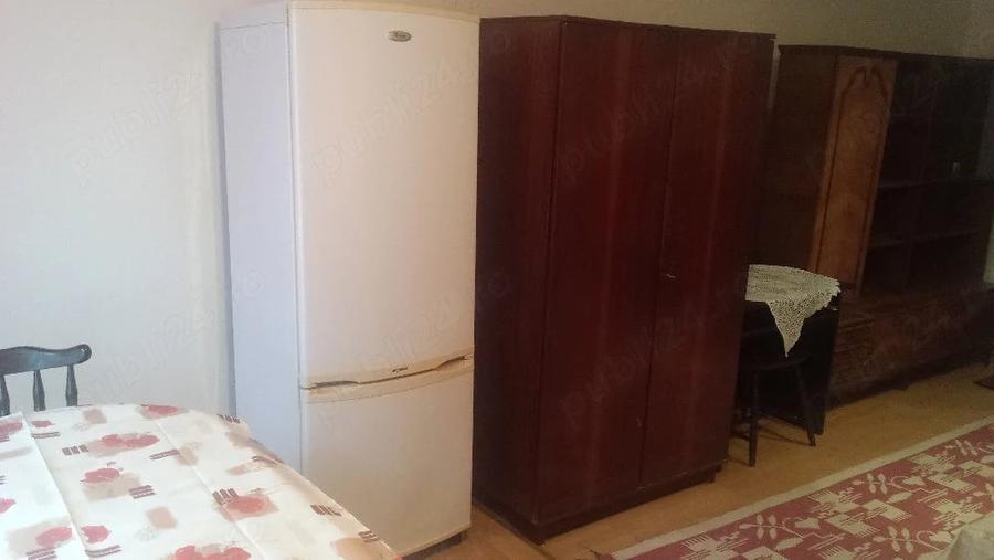 Garsonieră decomandată în Central