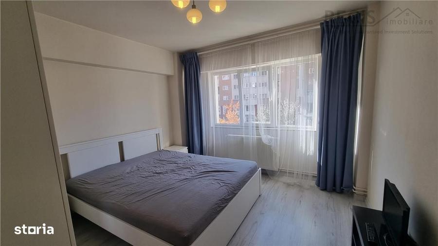 Apartament cu 3 camere decomandat, mobilat în Răcădău