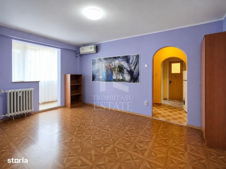Apartament cu 2 camere decomandat în Lacul Tei