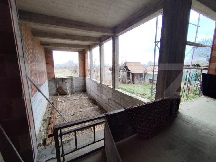 Casă individuală cu 5 camere cu Piscina în Șard