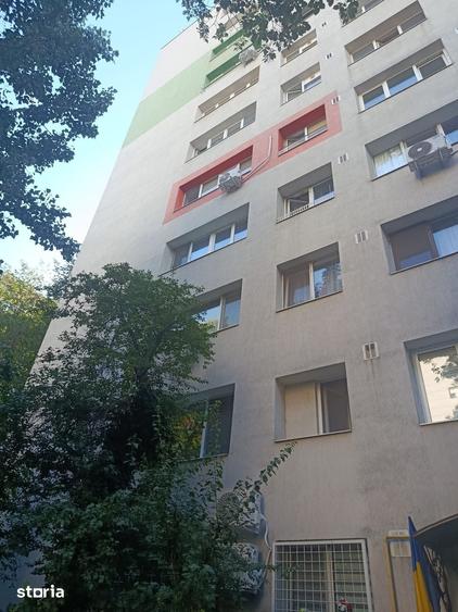 Apartament cu 3 camere în 1 Mai