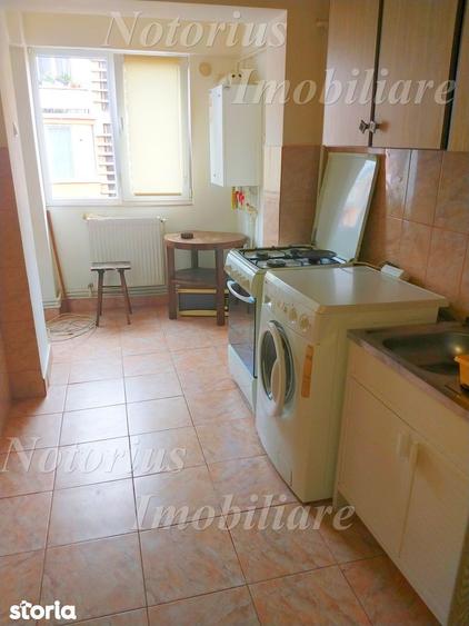 Garsonieră decomandată în Central