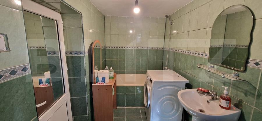 Casă individuală cu 3 camere cu Canalizare în Bariera Vâlcii