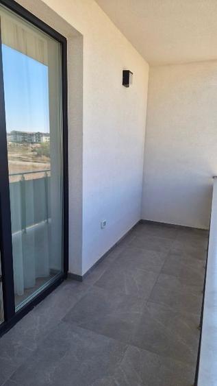 Apartament cu 2 camere semidecomandat, mobilat în Giroc
