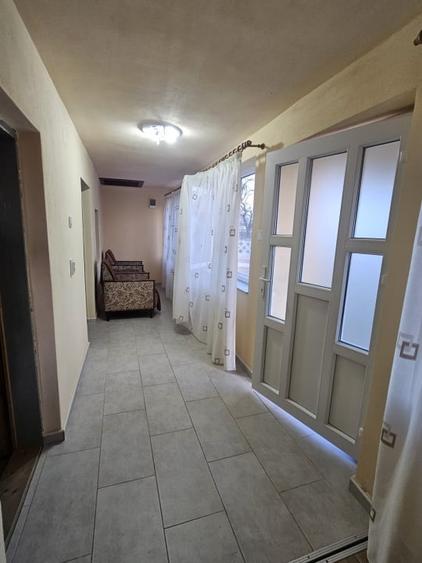 Casă individuală cu 3 camere cu Teren 1090 Mp în Pielești