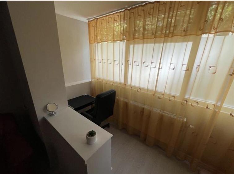 Apartament cu 2 camere decomandat, mobilat în Central