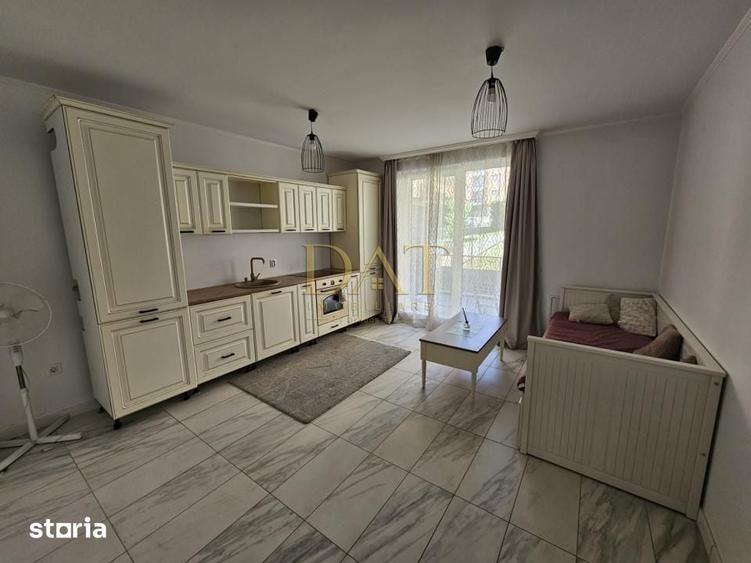 Apartament cu 2 camere semidecomandat în Chinteni