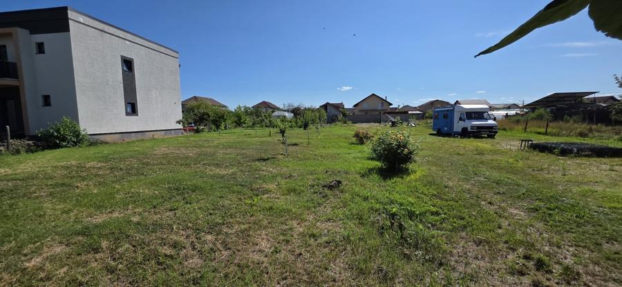 Teren Construcții intravilan de 1809 mp, în Popoveni