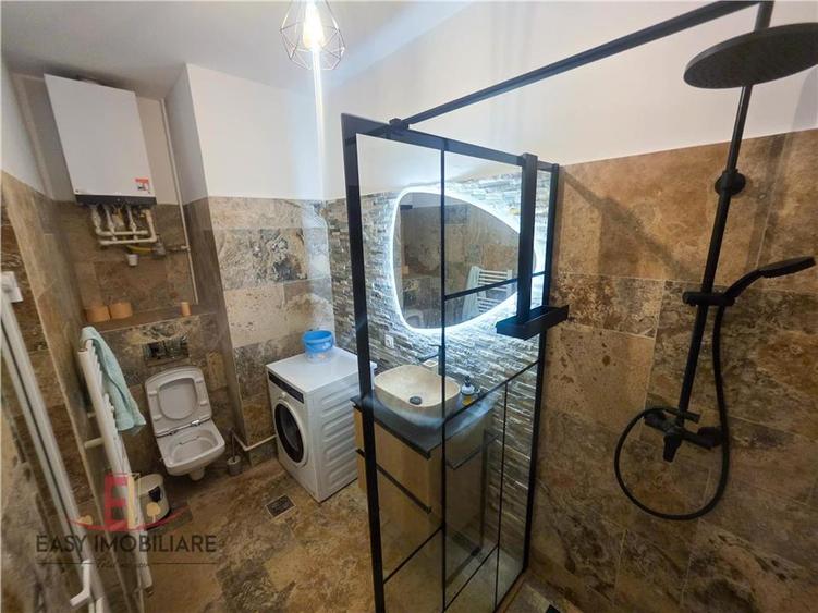 Apartament cu 2 camere decomandat în Ultracentral