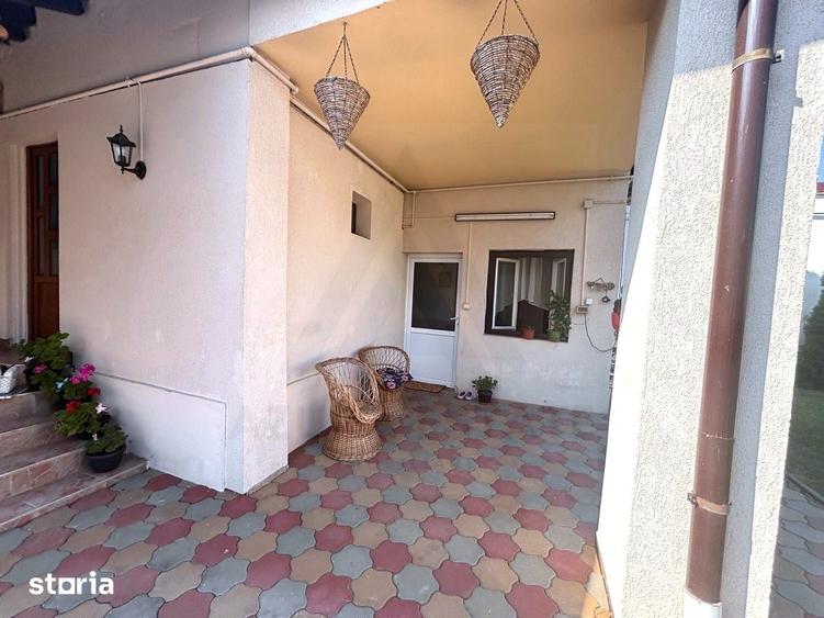 Casă cu 4 camere cu Teren 349 Mp în Mihăileni