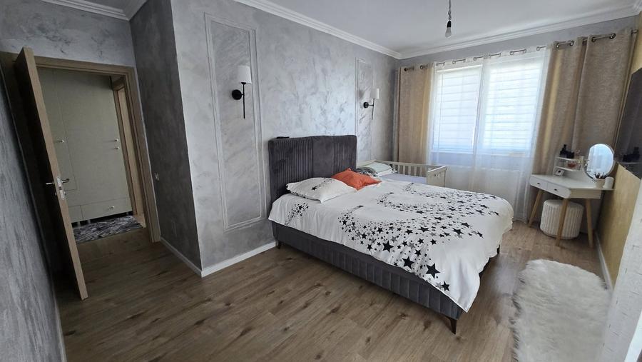 Apartament cu 3 camere decomandat, mobilat în Drumul Taberei
