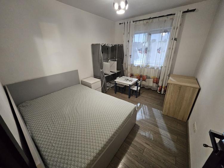 Apartament 3 camere zona 1 Mai - Pelendava de inchiriat - 3