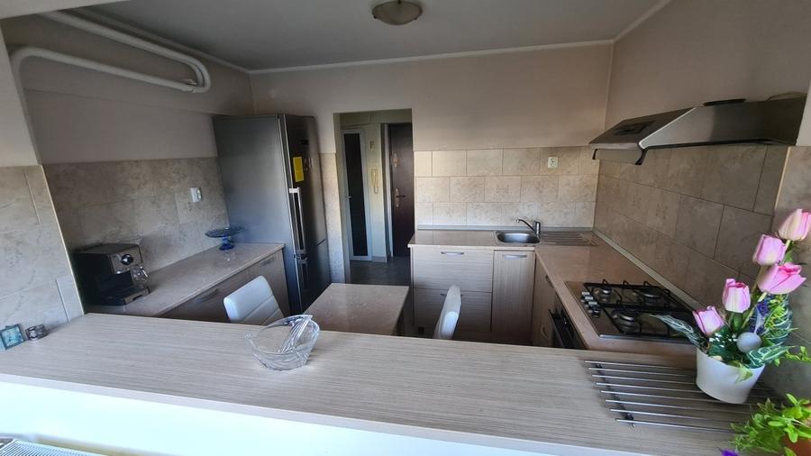 Apartament cu 2 camere semidecomandat în Iancului