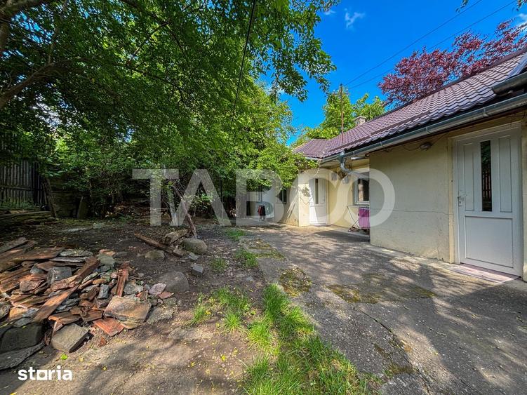 Teren de 561 mp, în Zorilor