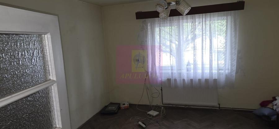 Casă cu 2 camere în Central