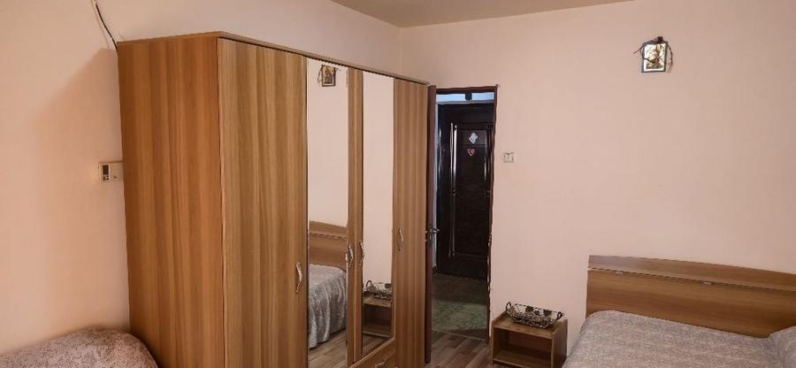 Garsonieră decomandată în Central