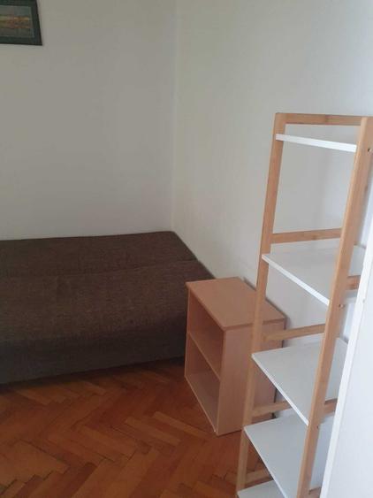 Apartament cu 2 camere semidecomandat în Iosia