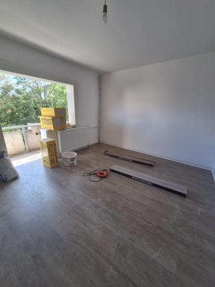 Apartament cu 2 camere semidecomandat în Odobescu
