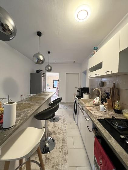 Apartament cu 2 camere decomandat, mobilat în Giroc