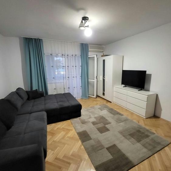 Apartament cu 2 camere decomandat în Lacu