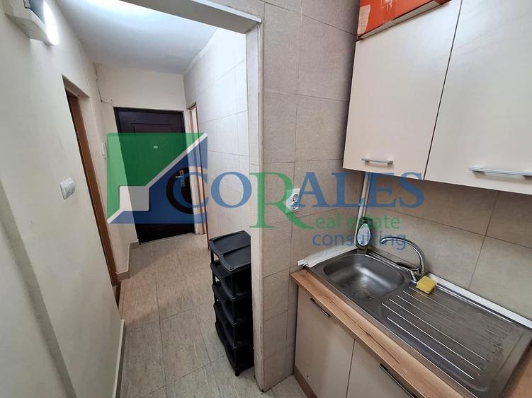 Garsonieră semidecomandată, mobilată în Complex Studențesc