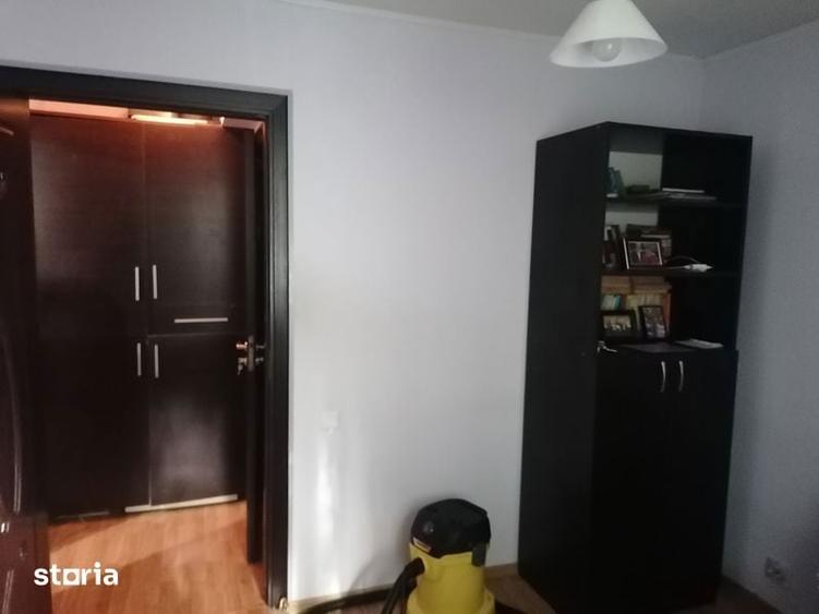 Inchiriere apartament 2 camere semidecomandat - 1