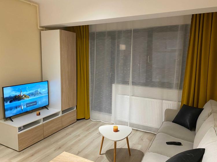 Apartament cu 2 camere decomandat în Regie
