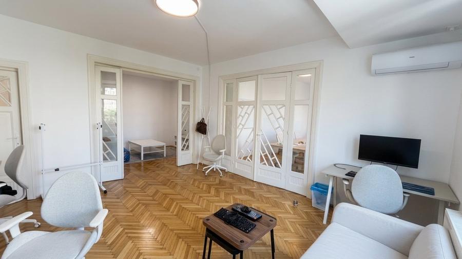 3 camere de inchiriat, Renovat, 94 mp utili, Metrou Piata Unirii - 2