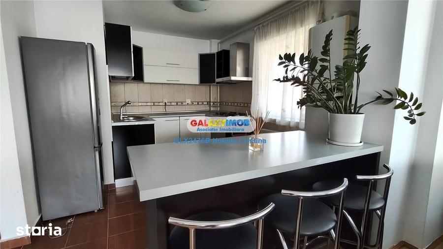 Apartament cu 3 camere, mobilat în Central