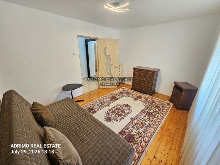 Apartament cu 3 camere decomandat în Inel I