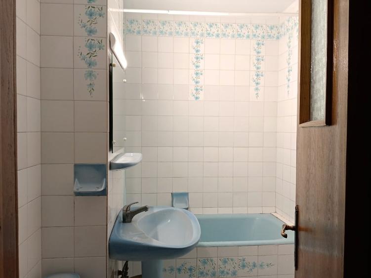 Apartament cu 4 camere decomandat, mobilat în Ultracentral