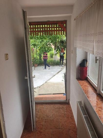 Casă individuală cu 2 camere cu Canalizare în Vasile Aaron