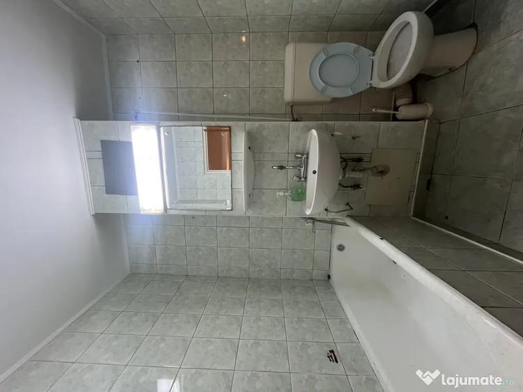 Garsonieră decomandată în Găvana