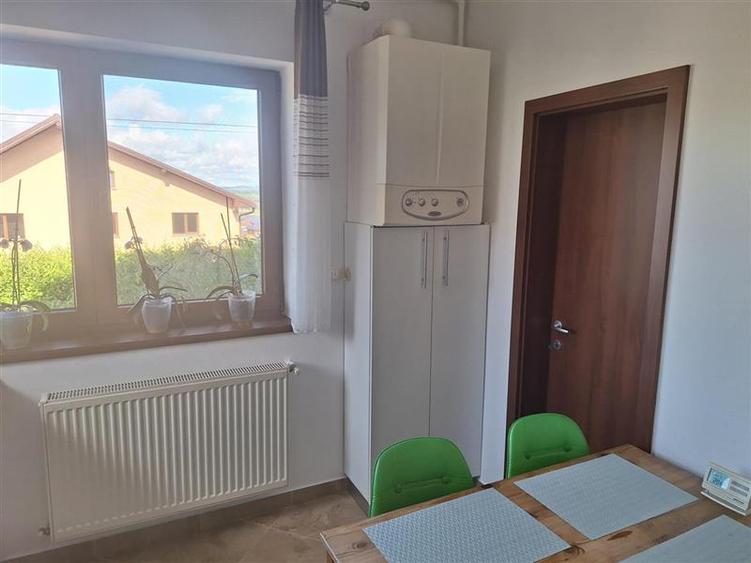 Casă individuală cu 5 camere cu Canalizare în Apahida