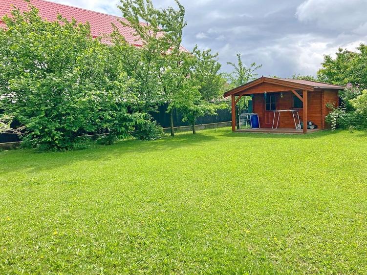 Casă individuală cu 5 camere cu Canalizare în Hărman