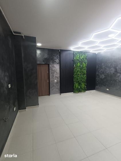 Spațiu comercial, de 42 mp, în Chiajna