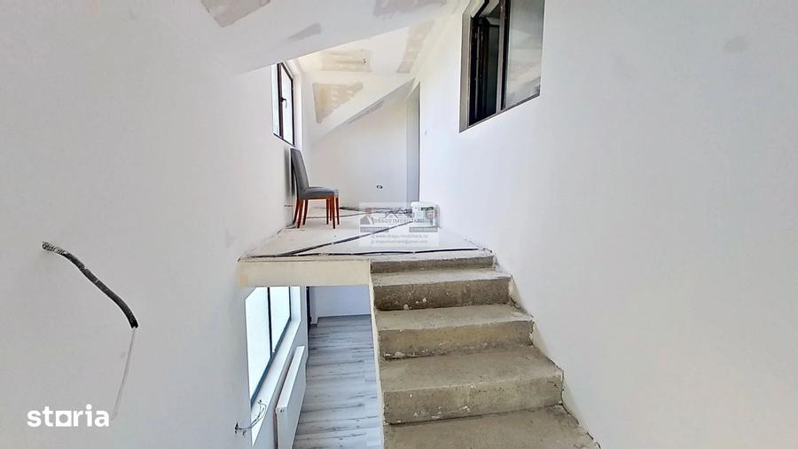 Casă cu 5 camere cu Teren 1159 Mp în Gherdana