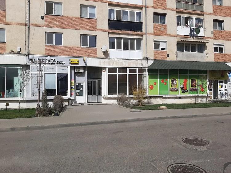Spațiu comercial, de 91 mp, în Berca