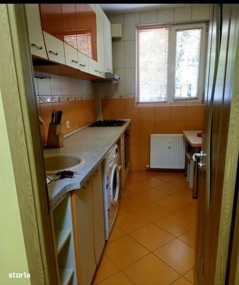 Apartament cu 2 camere semidecomandat în Matei Voievod