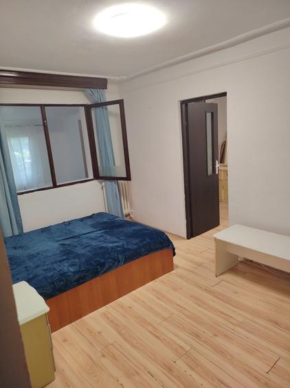 Apartament cu 2 camere semidecomandat în Alexandru cel Bun